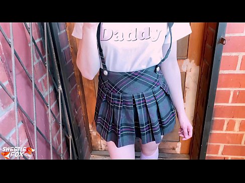 ❤️ Pelajar sekolah Menghisap batangnya dalam-dalam dan meniduri bukannya kelas. Seks pada ms.pornoreino-com.ru ﹏