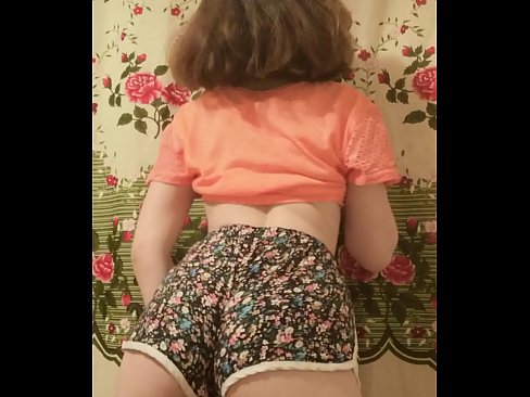 ❤️ Babe muda seksi menanggalkan seluar pendeknya pada kamera Seks pada ms.pornoreino-com.ru ﹏